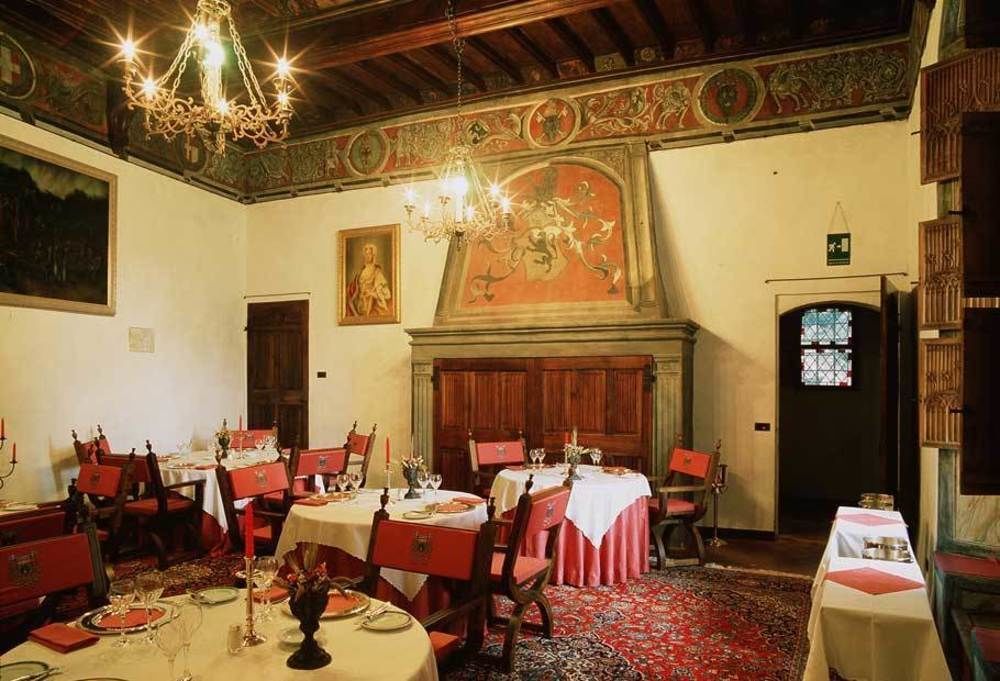 Castello Di Pavone Hotel Pavone Canavese Bagian luar foto