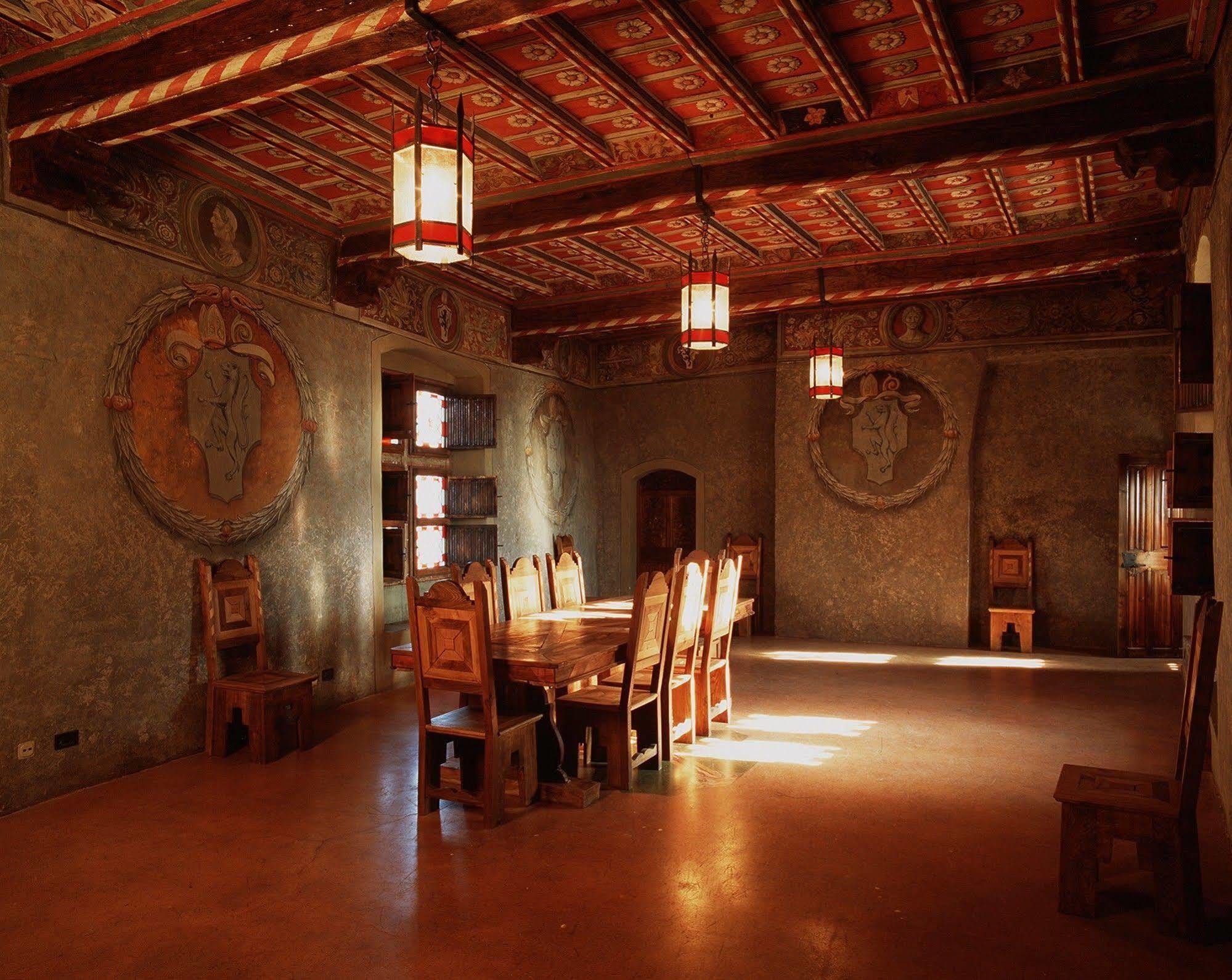 Castello Di Pavone Hotel Pavone Canavese Bagian luar foto