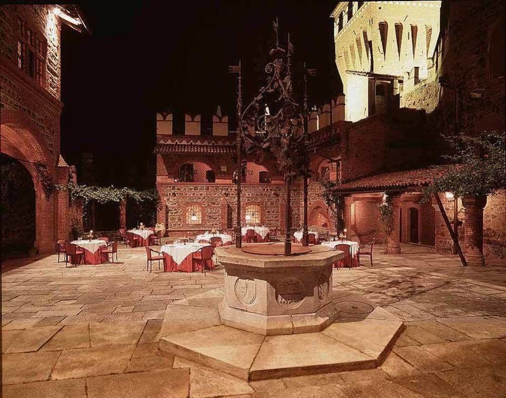 Castello Di Pavone Hotel Pavone Canavese Bagian luar foto
